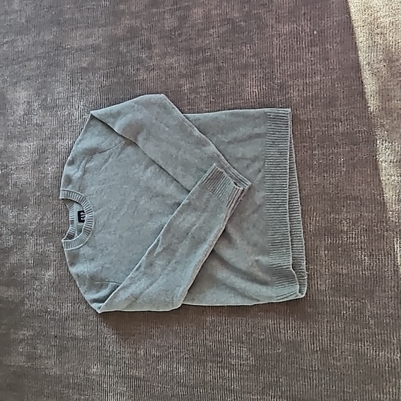 GAP Sweaters - Picture 8 of 10
